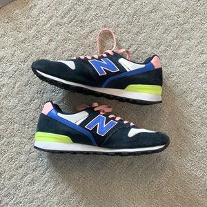 New Balance 696